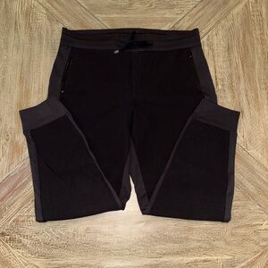 Black Athleta Headlands Hybrid trek Jogger Pants with Zipper Pockets